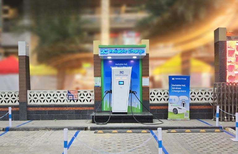 Reliable Charge fast EV charging station installed in public parking area, showcasing trusted EV charging infrastructure in India.
